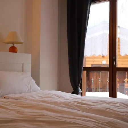 Weissthor Aparthotel 3*